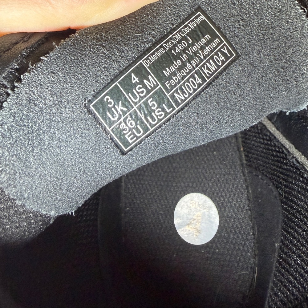 Dr. Martens 1460 J Patent Iridiscent Black Boots Junior Size 4 US Men 5 US Women - Picture 8 of 8